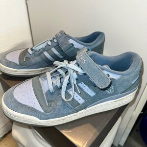 listing-status-banner